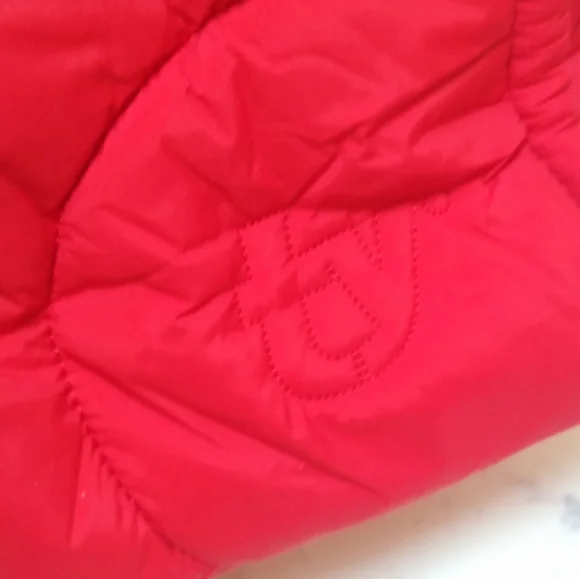 Thirty Years Drift Tote Cherry Red - Picture 6 of 8